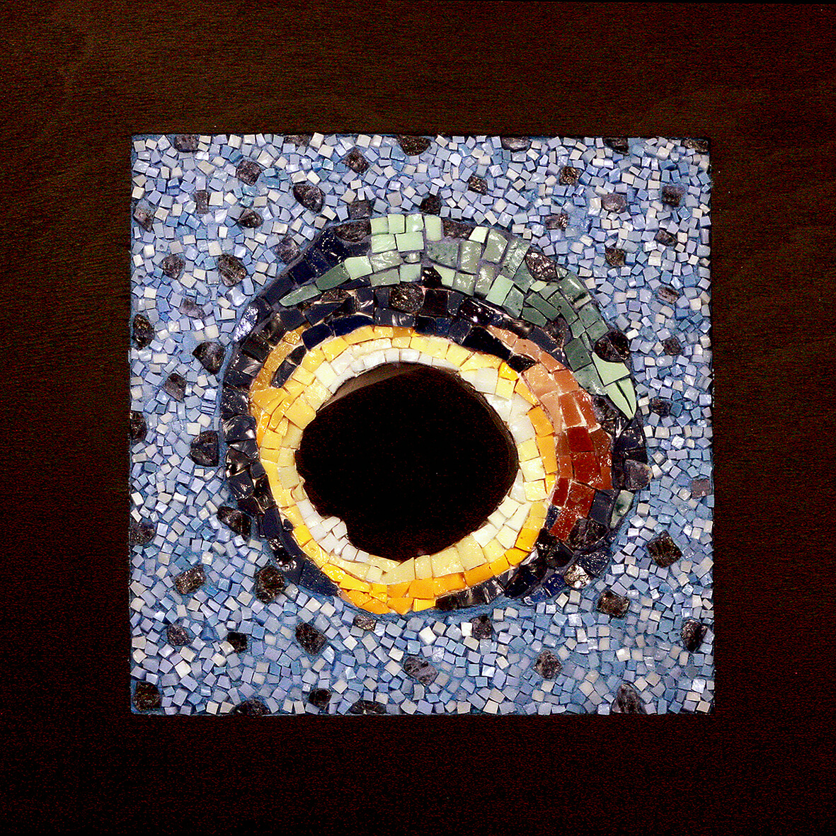 Mosaïque Oeil poisson - Smalts Orsoni, Agate, Lapislazuli -(4)14x14cm - Support Diam 38cm Mosaïque Oeil poisson - Smalts Orsoni, Agate, Lapislazuli -(4)14x14cm - Support Diam 38cm